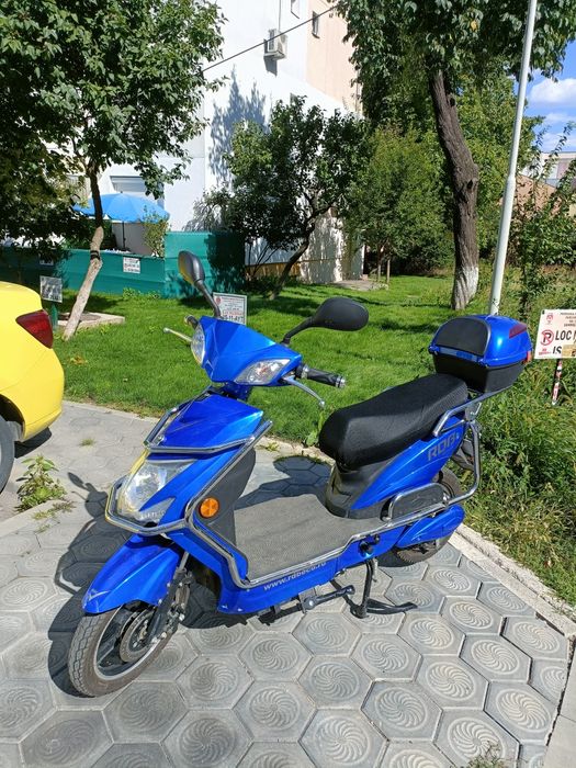 Scuter electric fără permis