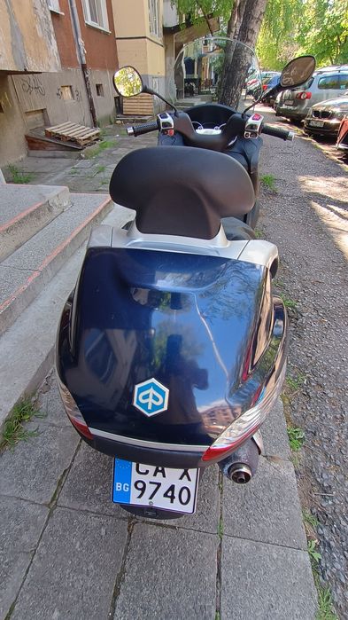 Продавам скутер Piaggio Mp3,250i