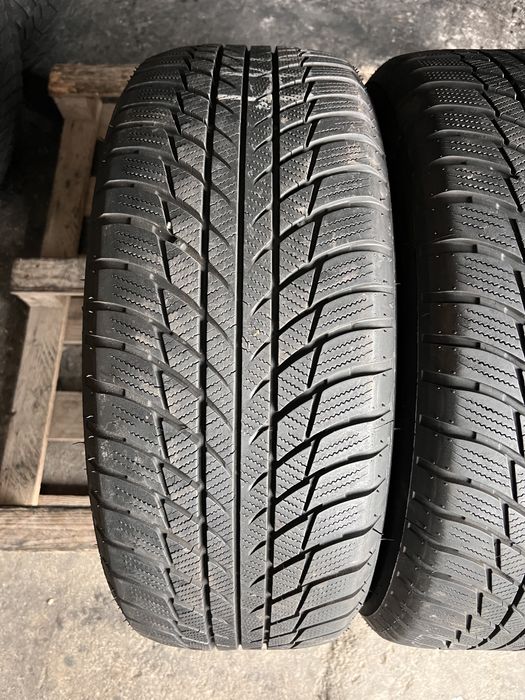 2 anvelope iarna 225/55/17 , Bridgestone , RunFlat , DOT 2022 !