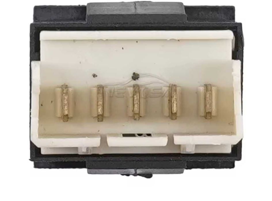 Бутон за стъклото за пасажерсакта врата  Citroen Peugeot Ситроен Пежо