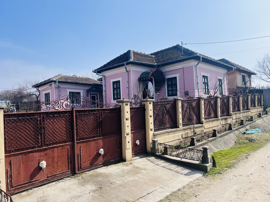 Casă Pătulele 2 proprietăți  SCHIMB CU APARTAMENT