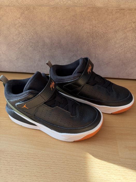 Пррдам кроссовки на мальчика Nike Jordan