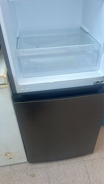 Frigider water dispenser