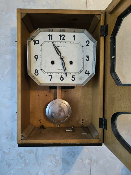 Часы настенные советские