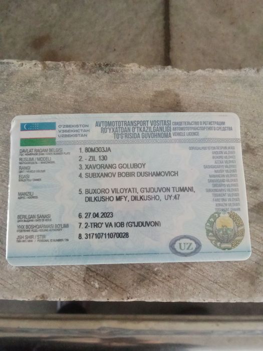 yuk mashina sotiladi