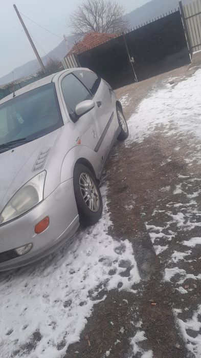 Vând Ford focus 1 gpl