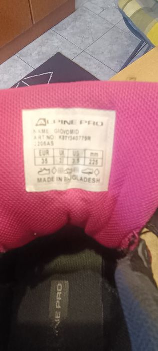 Ghete Alpine pro mărime 35