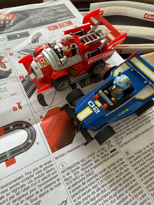 Писта за състезания Carrera Paw Patrol Ready Race Rescue 4,3м, с 2 колички Маршал и Чейс