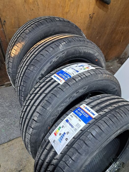 Шины 215/60/17 лето.
