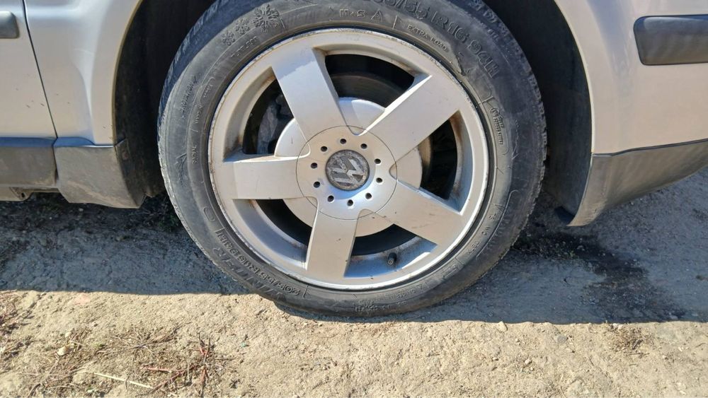 НА ЧАСТИ Volkswagen Passat B5 Комби Фолксваген Пасат Б5 1.8 ADR 125 к.с.