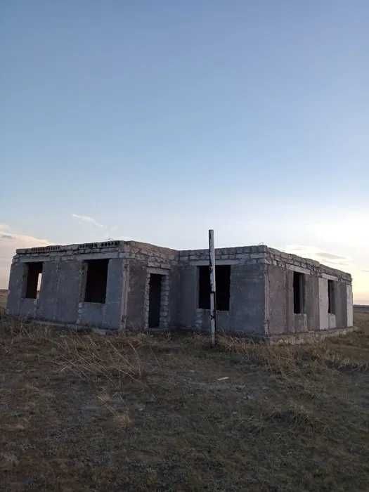 Дом, участок 10 соток.