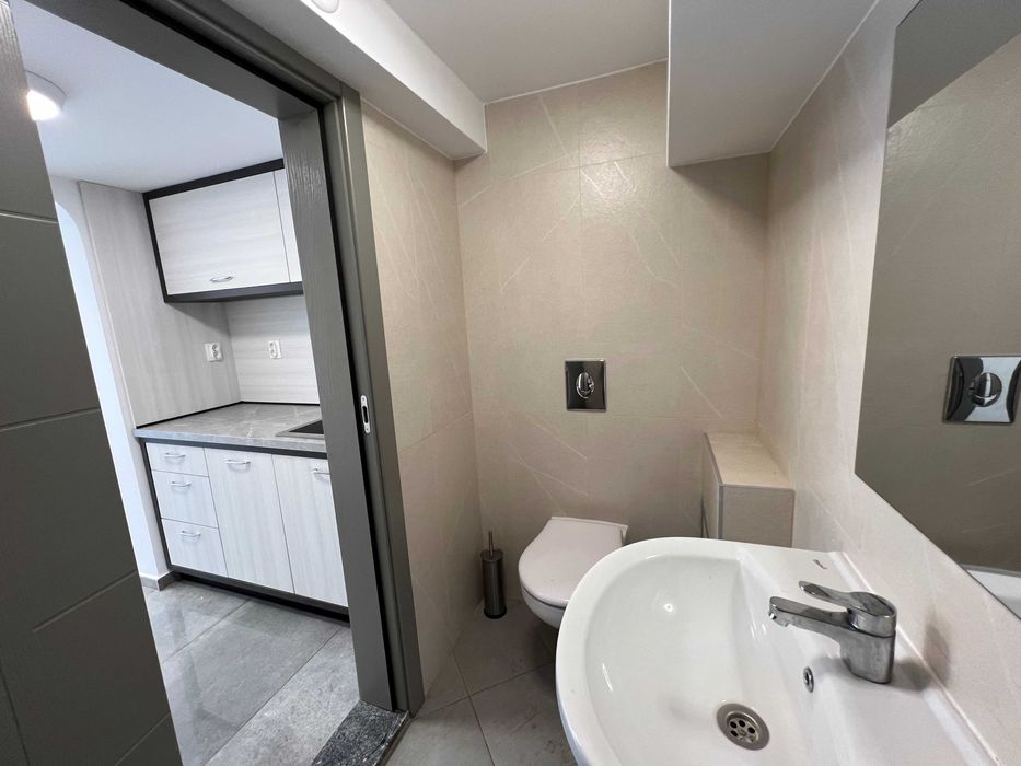 Дава се под наем Магазин в Русе, Възраждане - 30 кв.м за 400 € - Снимка #5