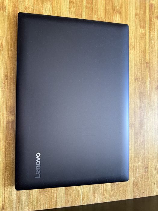 Vand Laptop Lenovo ideapad 330,Intel core I3-7300,4 GB Ram,500gb SSD