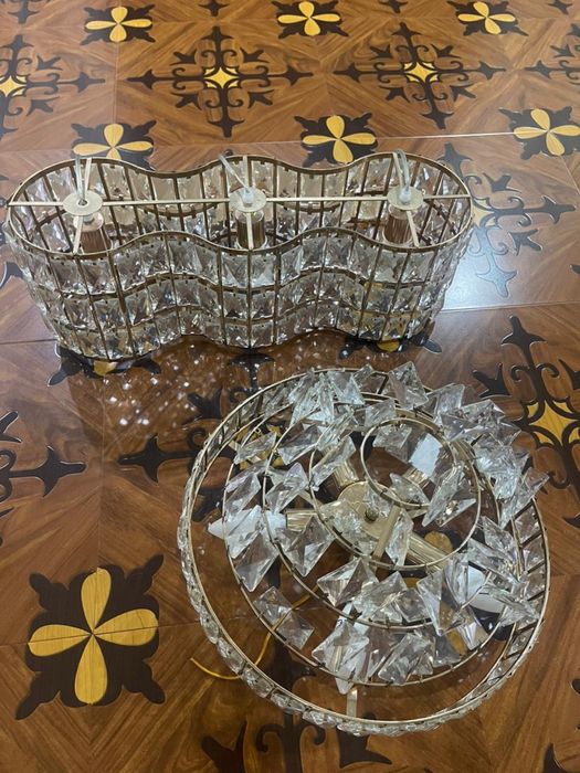 Две Люстры б/у