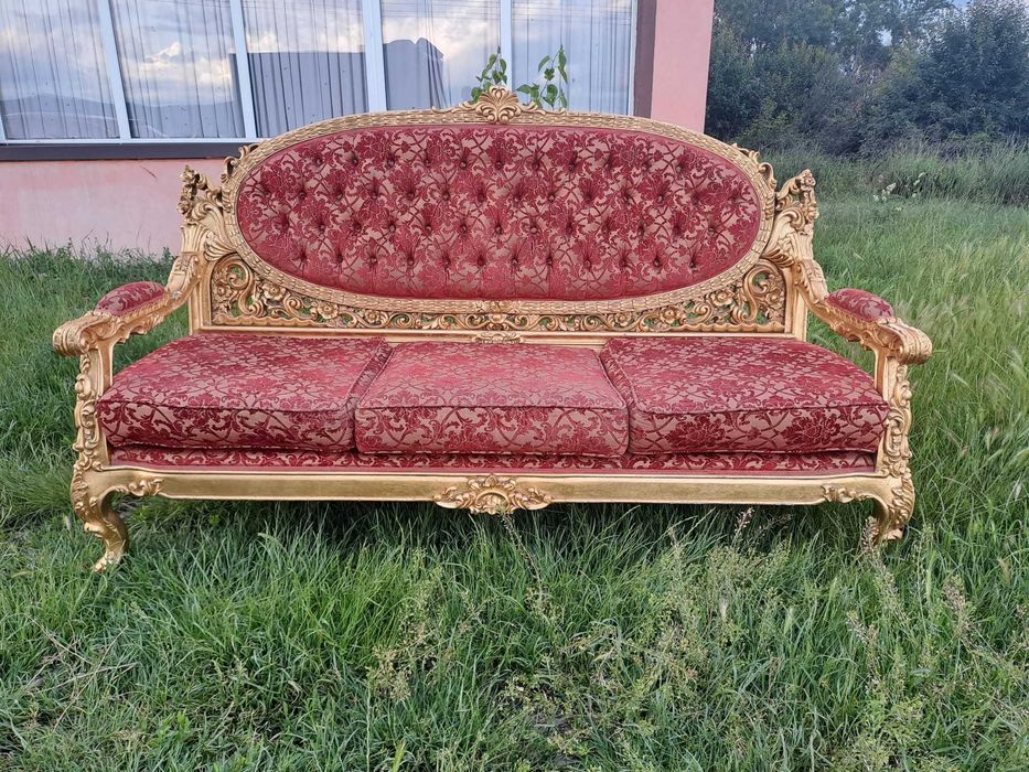 Canapea în stil baroc venețian