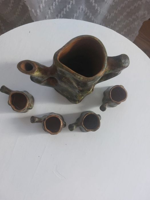 Cana ,carafa cu cesti