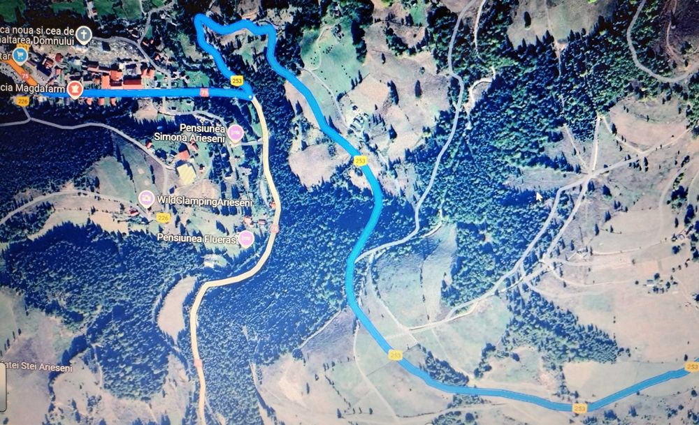 Vand Parcele in  Arieseni