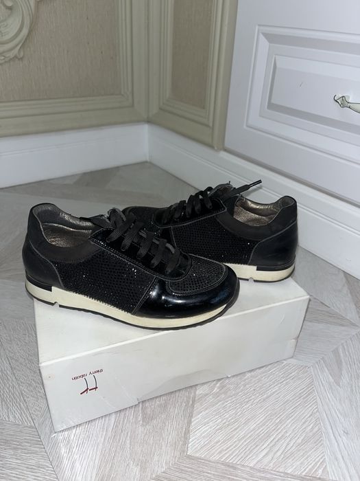 Кроссовки 33 размер