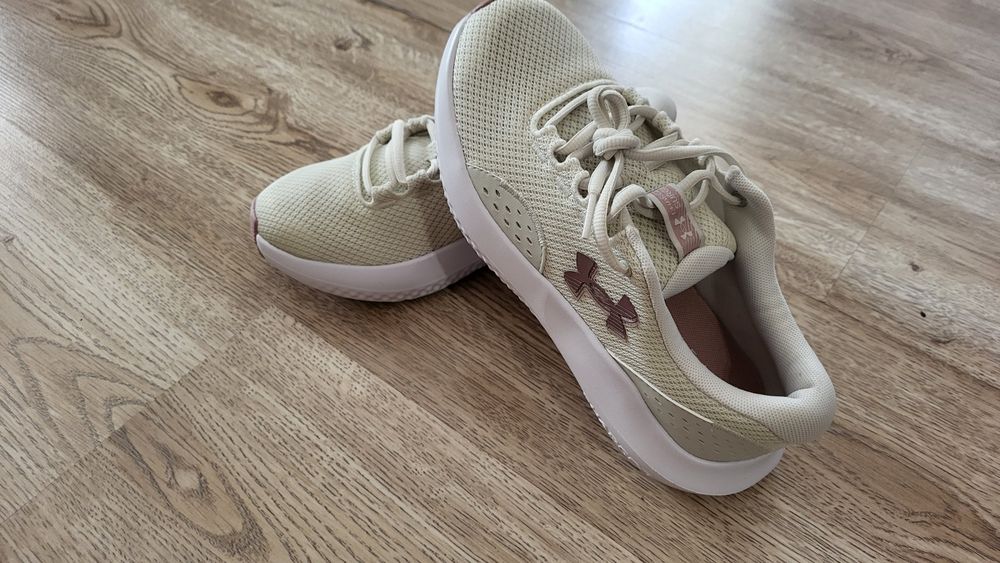 Маратонки under armour