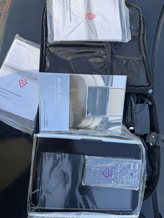 Задни монитори за Ауди