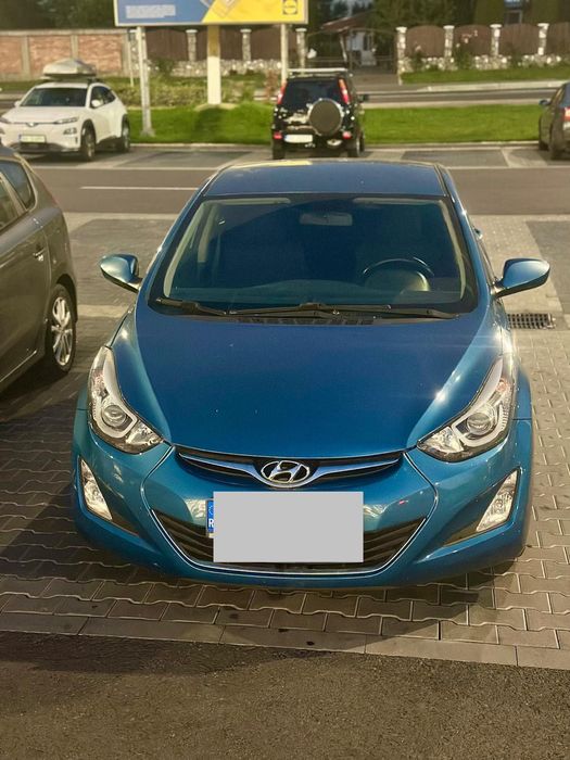 Hyundai Elantra 1,6 Benzina