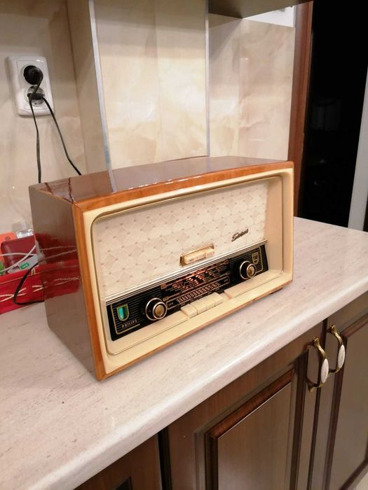 radio  pe lampi reparate / restaurate