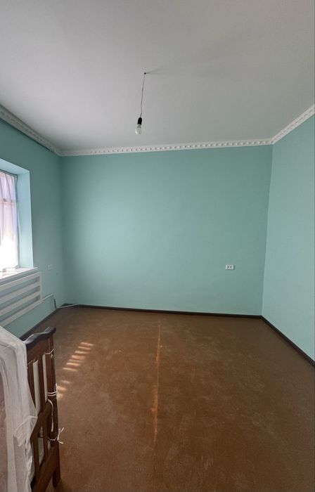 Dustlik MFYda uy sotiladi