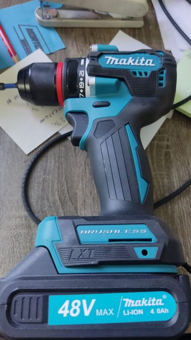 Шуруповёрт безщеточный