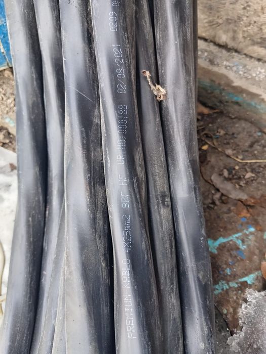 Кабель 4 на 25.     .