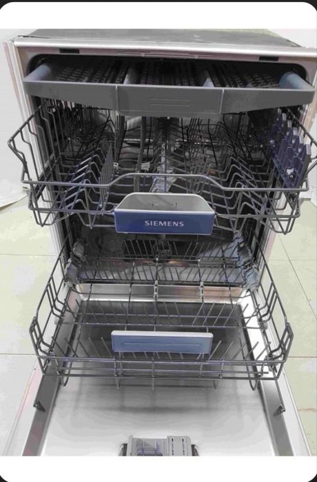 Съдомиялна за вграждане Siemens 60 см.  А+++  SN63EX14VE