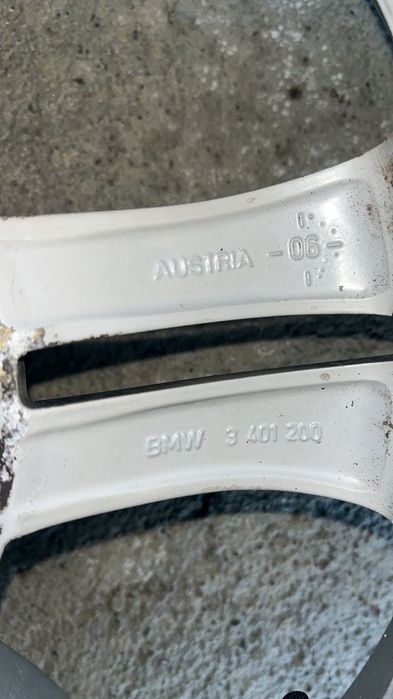 Vând jante bmw x3  (235/55 R17)