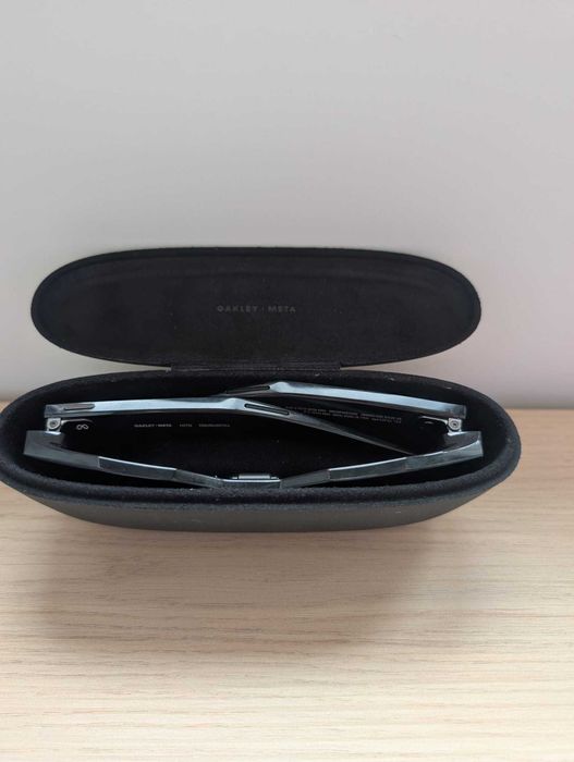 Oakley Meta HSTN – Black / Polarized – NOI