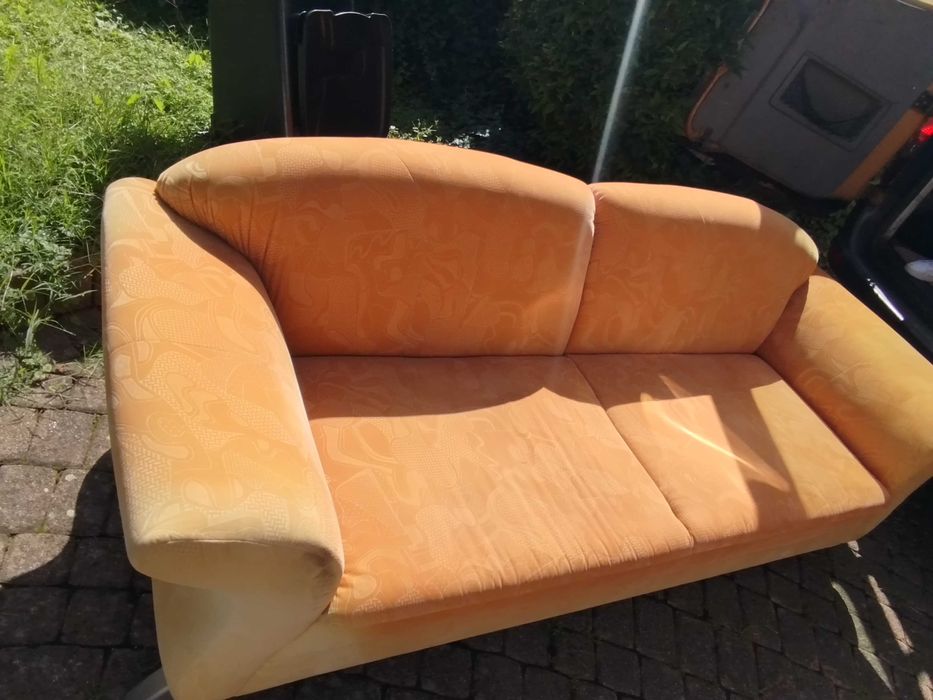 Mobila second-hand in stare buna de vânzare.