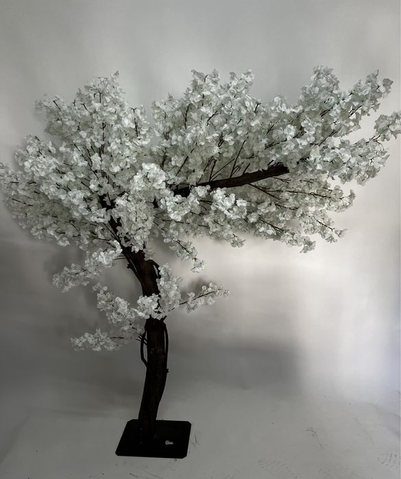 Copac inflorit artificial