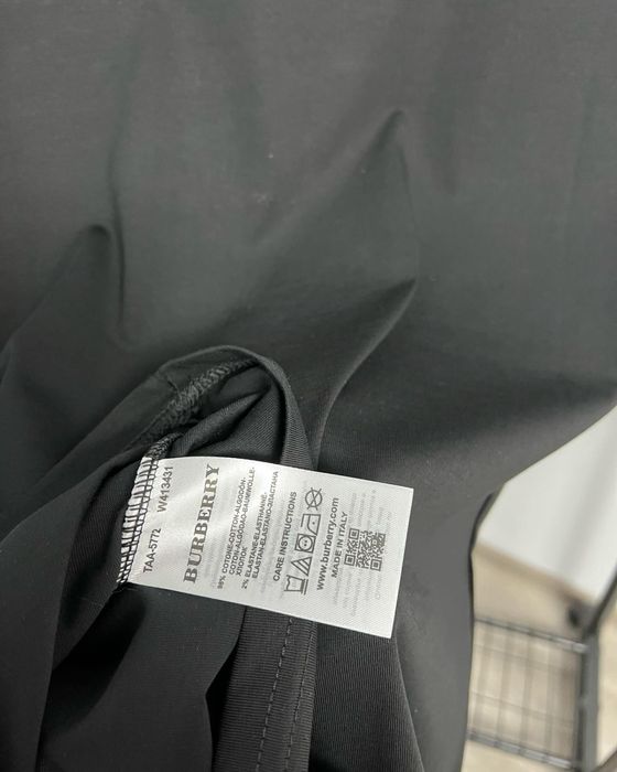 Tricou BURBERRY  super calitate