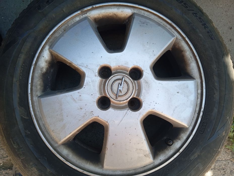 Jante aliaj. 4 prezoane. (Opel).