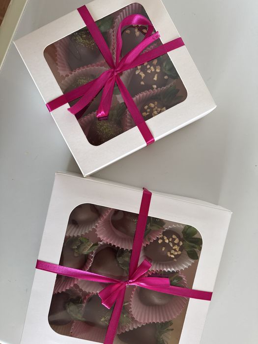 Клубника в шоколаде в наличии