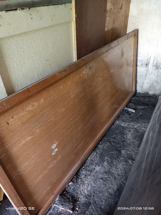 Продам железную дверь