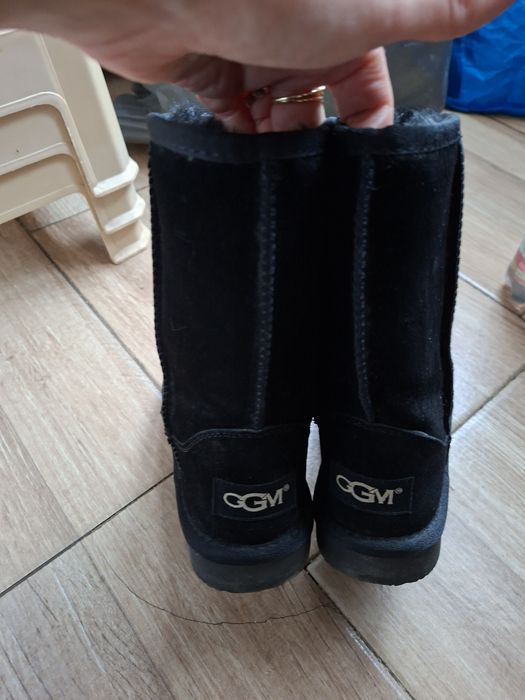 UGG dama piele intoarsa