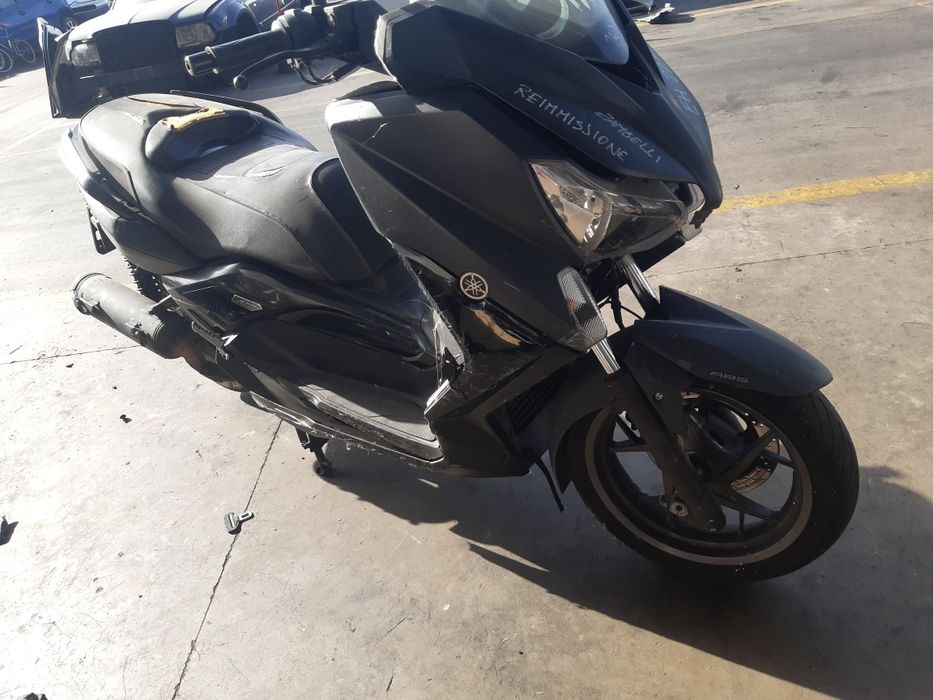 Скутер Ямаха Х-Мах(Yamaha X-Max 400i)-на части