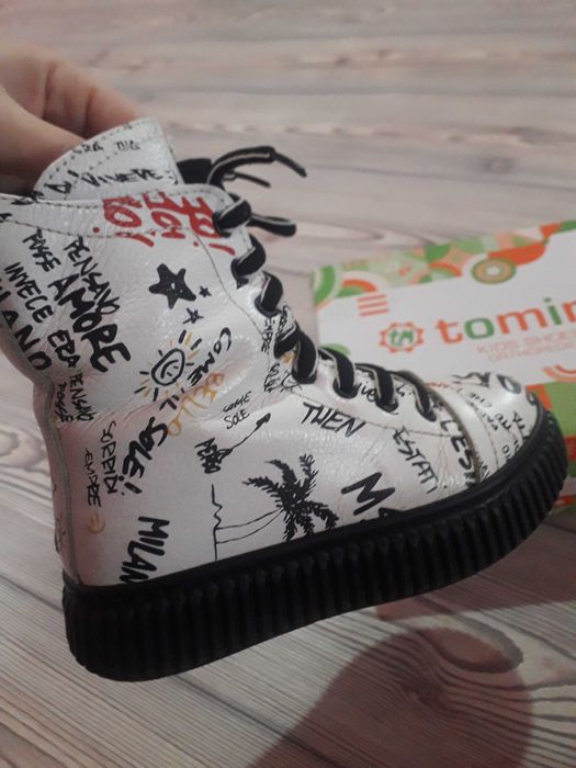 Продам сапожки детские