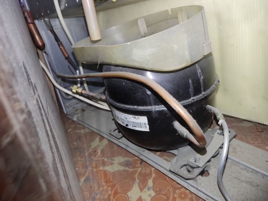 Холодильник  индезит