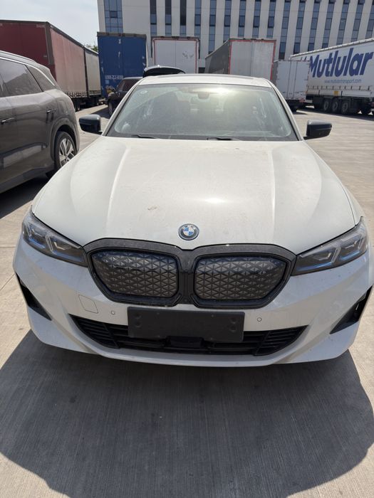 BMW i3 40L nigit sport 2024 yil