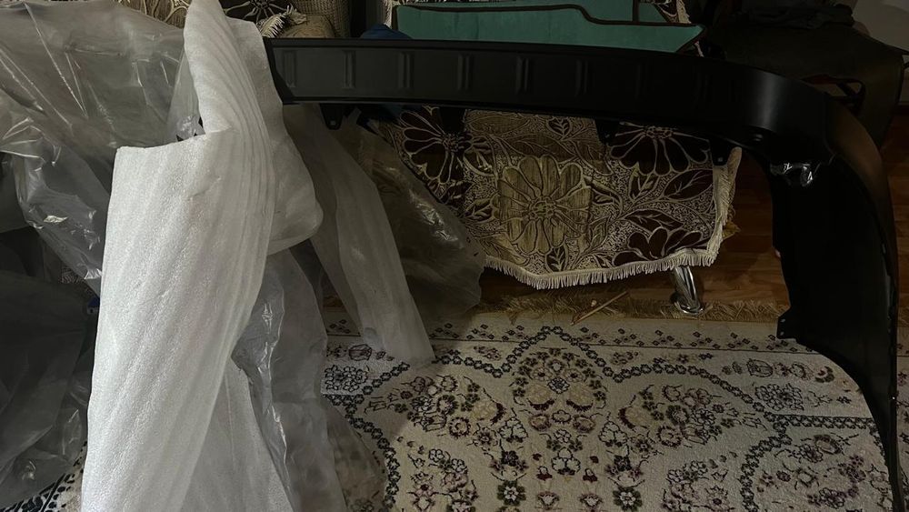 Задний бампер Тайота Сиенна