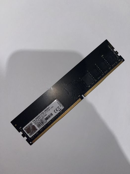 Оперативная память DDR4 8GB 2400MHz