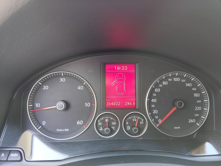 Продавам VW Golf