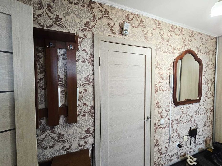 В продаже 1 комнатная, 19 мкр