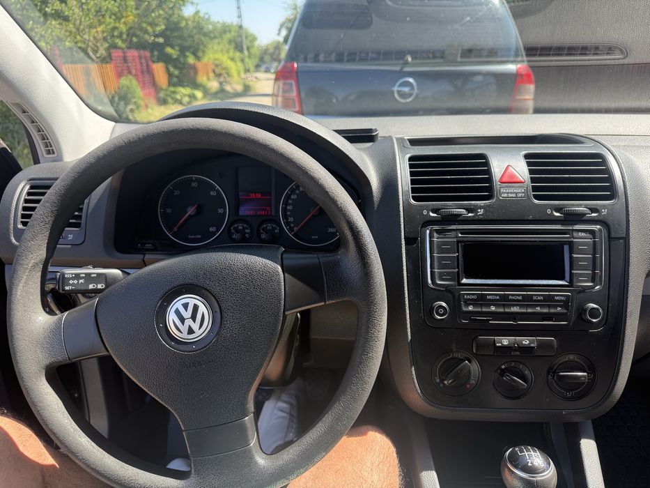 Volkswagen Golf 5 1.9 tdi in 6+1 trepte