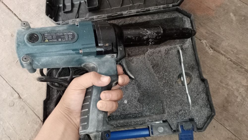 Заклёпка сатамын