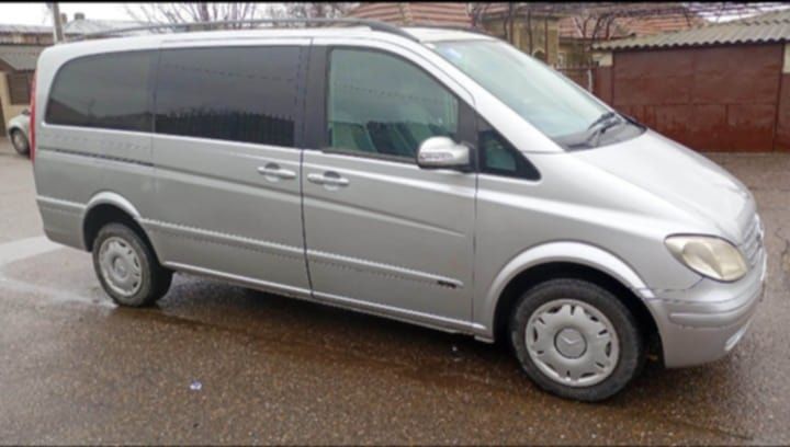 Mercedes ciano mic